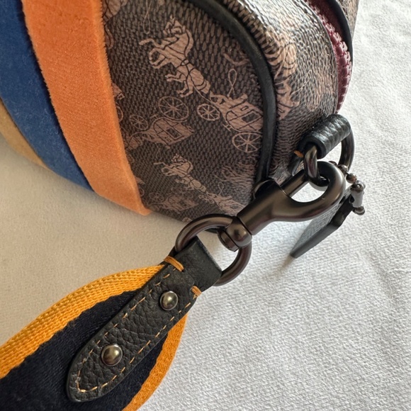 Coach Camera Bag 16 with Horse And Carriage Print and Varsity Stripe - Picture 4 of 6